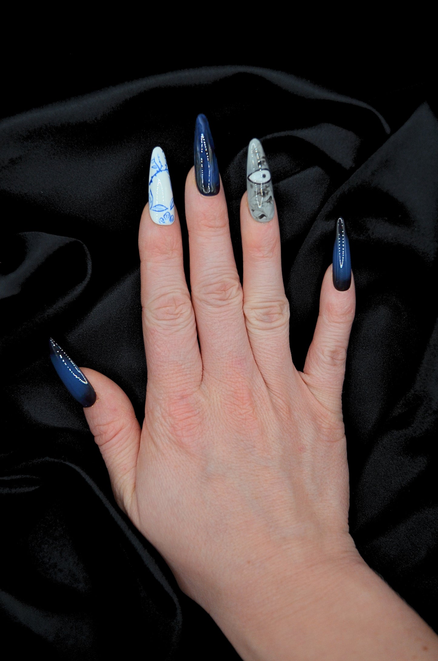 Porcelain Doll Press-On Nail Set (30pc, Stiletto)