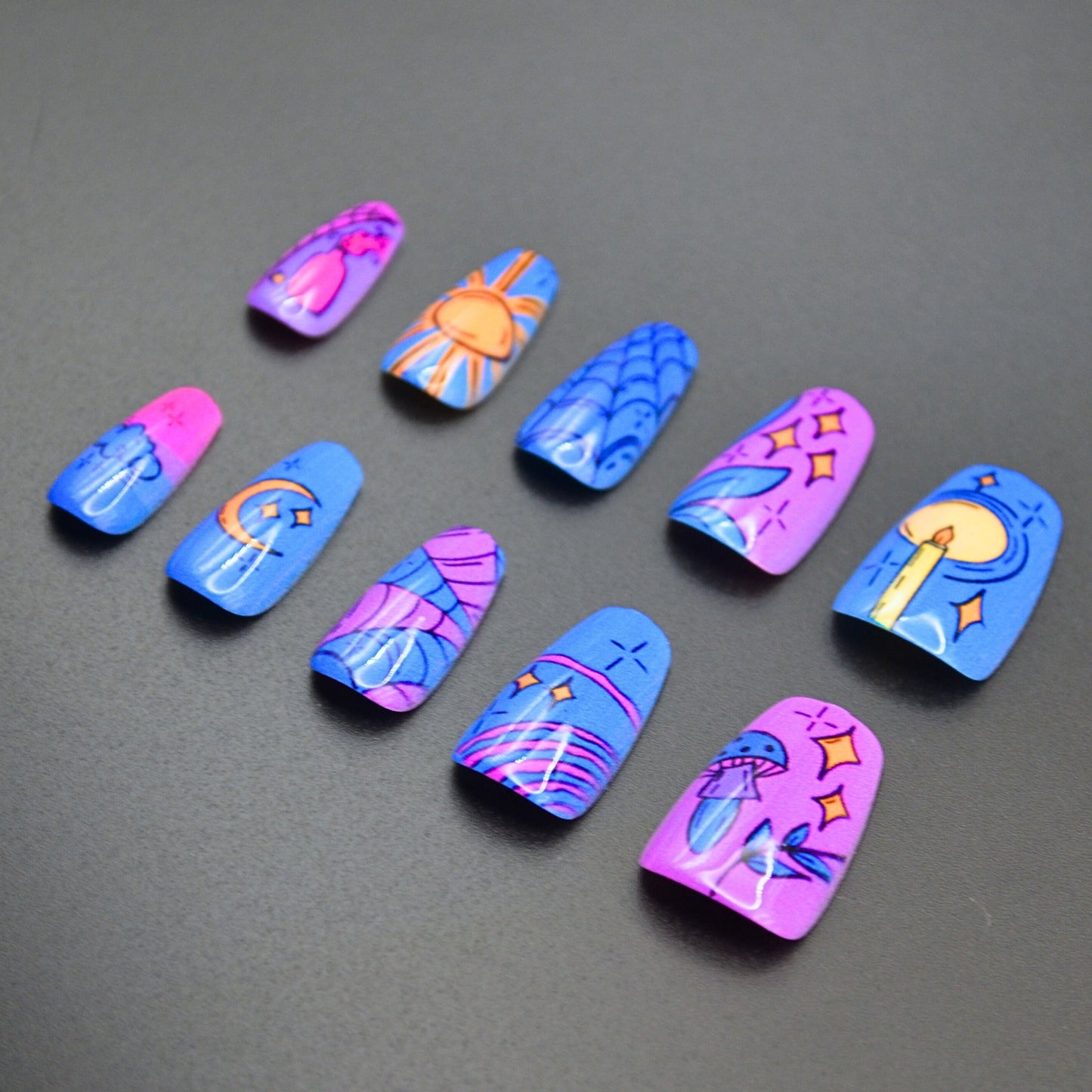 Love Potion (Press-On Nail Set, 30pc, Coffin)