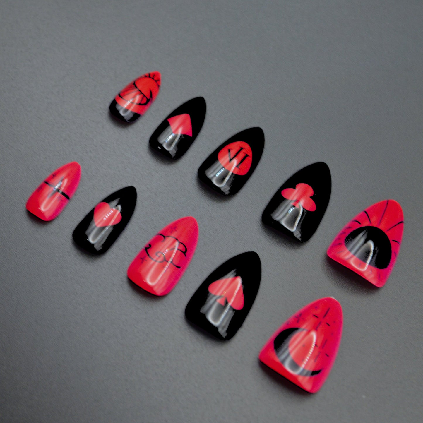 Love Is In the Cards (Press-On Nail Set, 30pc, Almond)