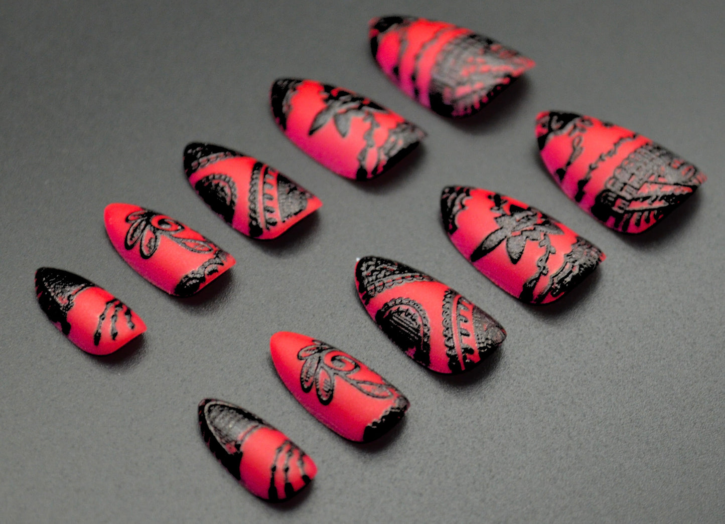 Red Lace (Press-On Nail Set, 30pc, Almond)