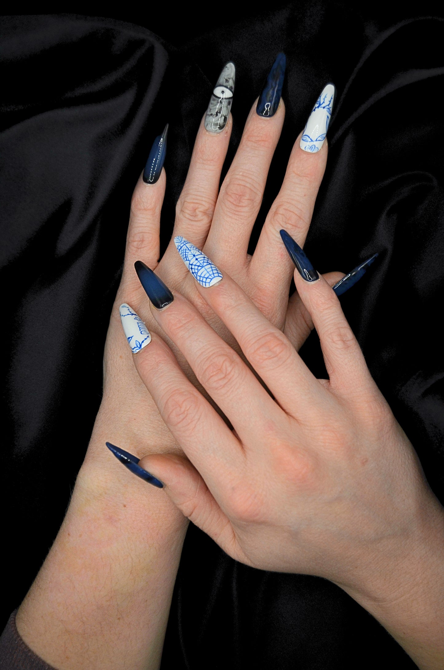 Porcelain Doll Press-On Nail Set (30pc, Stiletto)