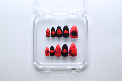 Love Is In the Cards (Press-On Nail Set, 30pc, Almond)