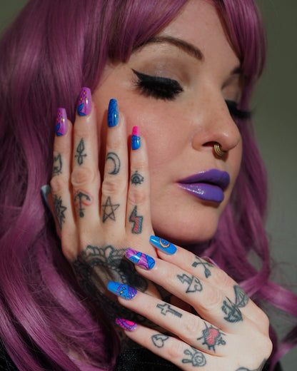 Love Potion (Press-On Nail Set, 30pc, Coffin)